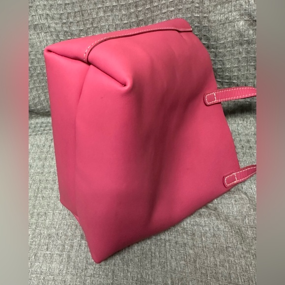 Portland Leather pink medium crossbody - Picture 9 of 16